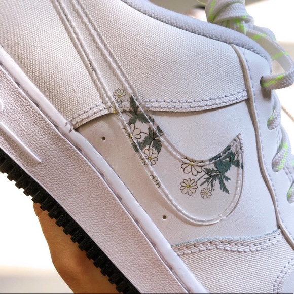 Nike Airforce 1 🌼 - Picture 5 of 5